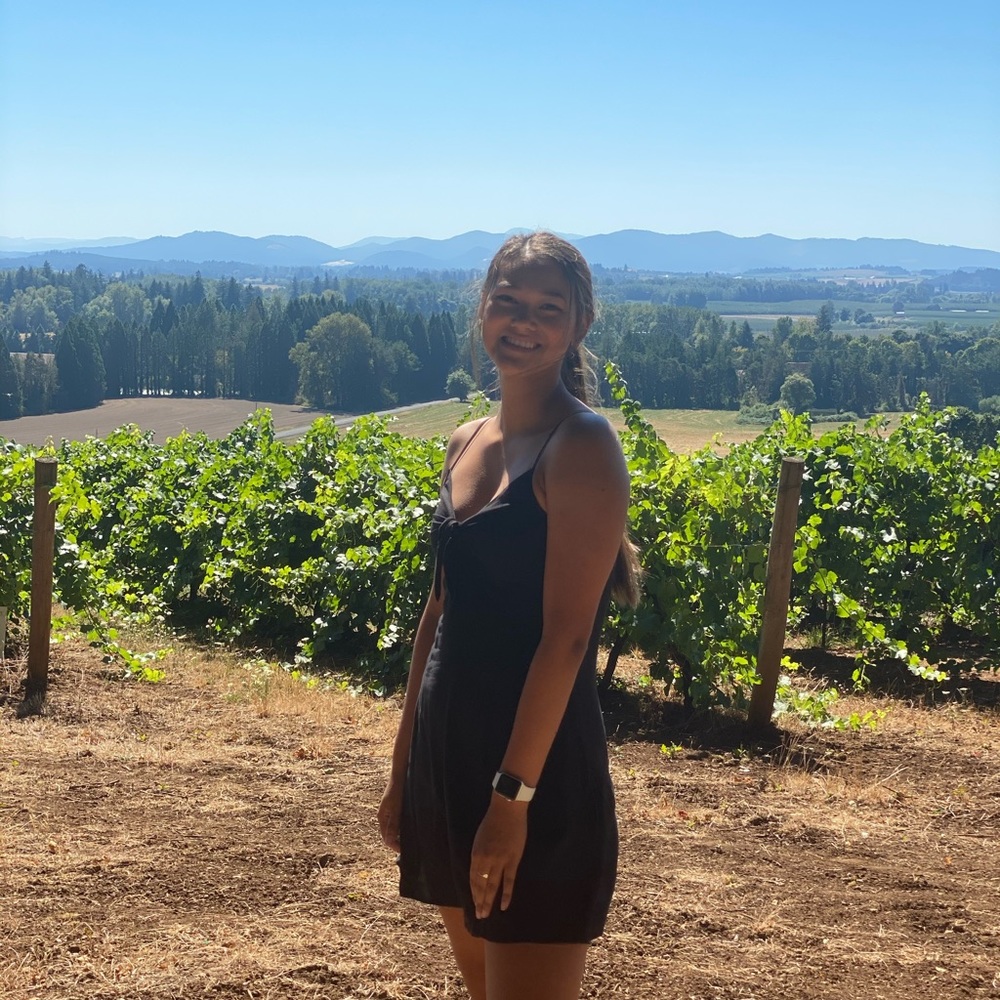 Meet your Posher, Bella